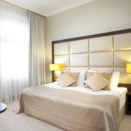 Отель Kosher King David