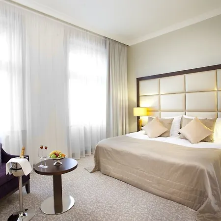 Отель Kosher King David 5*